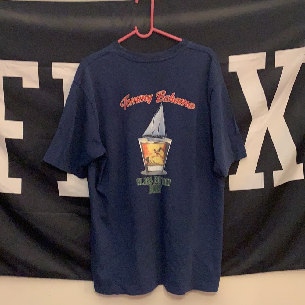 Tommy Bahama T-Shirt